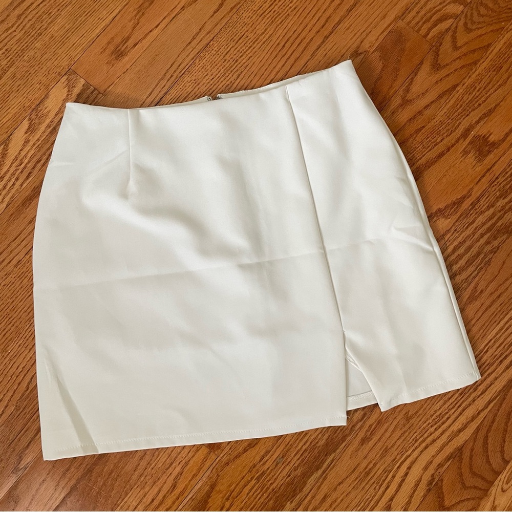 COTTON ON mini skirt with zipper closure